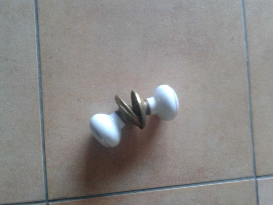 Pochadores de porta em porcelana muito antigos
