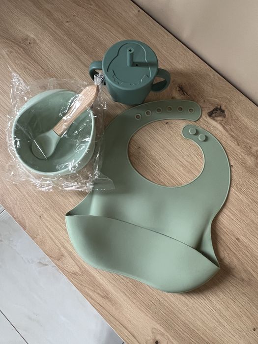 Дитячий силіконовий посуд