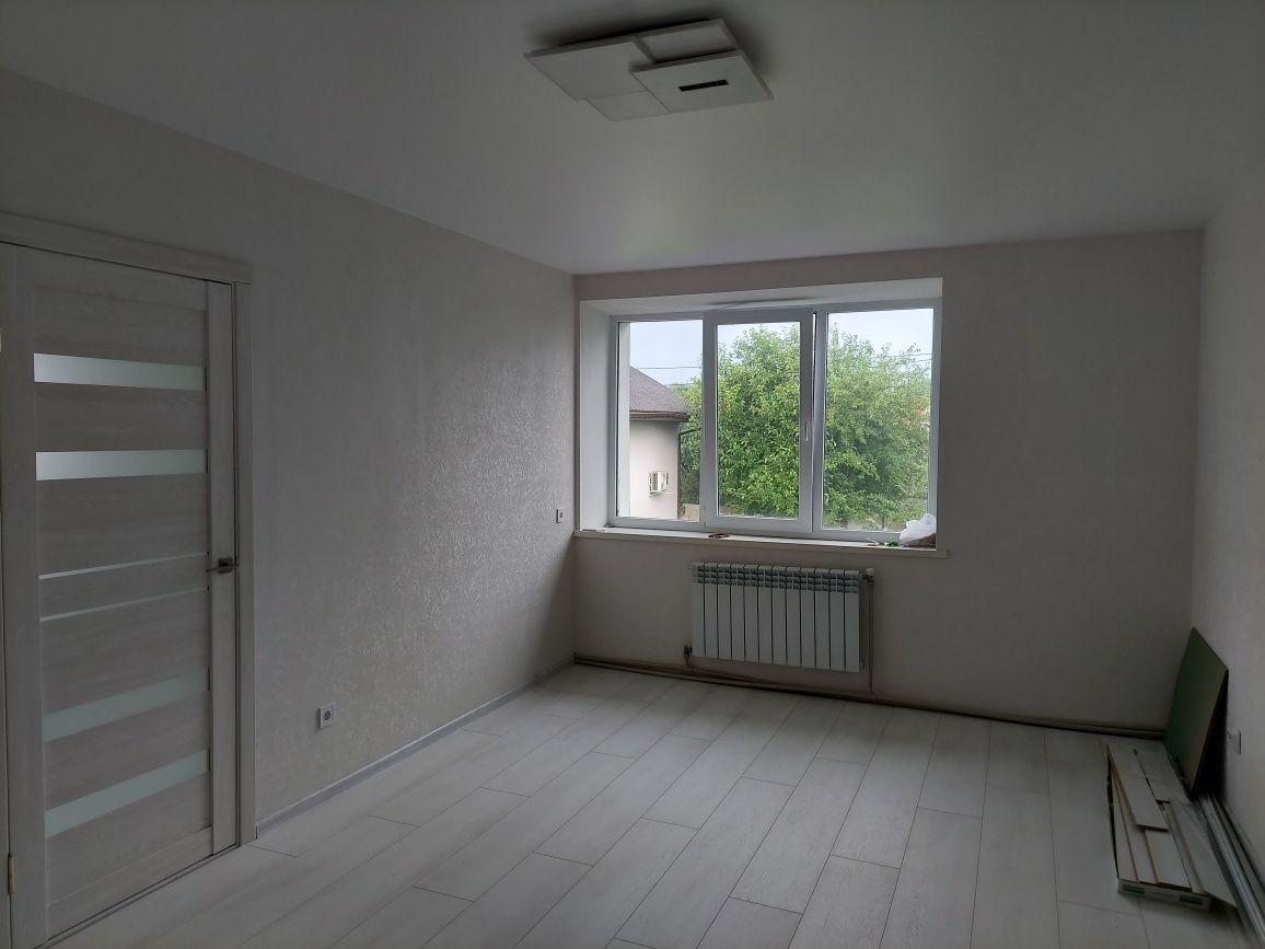 Продам 2-х кімнатну квартиру 47.м.кв.  у С. Пухівка