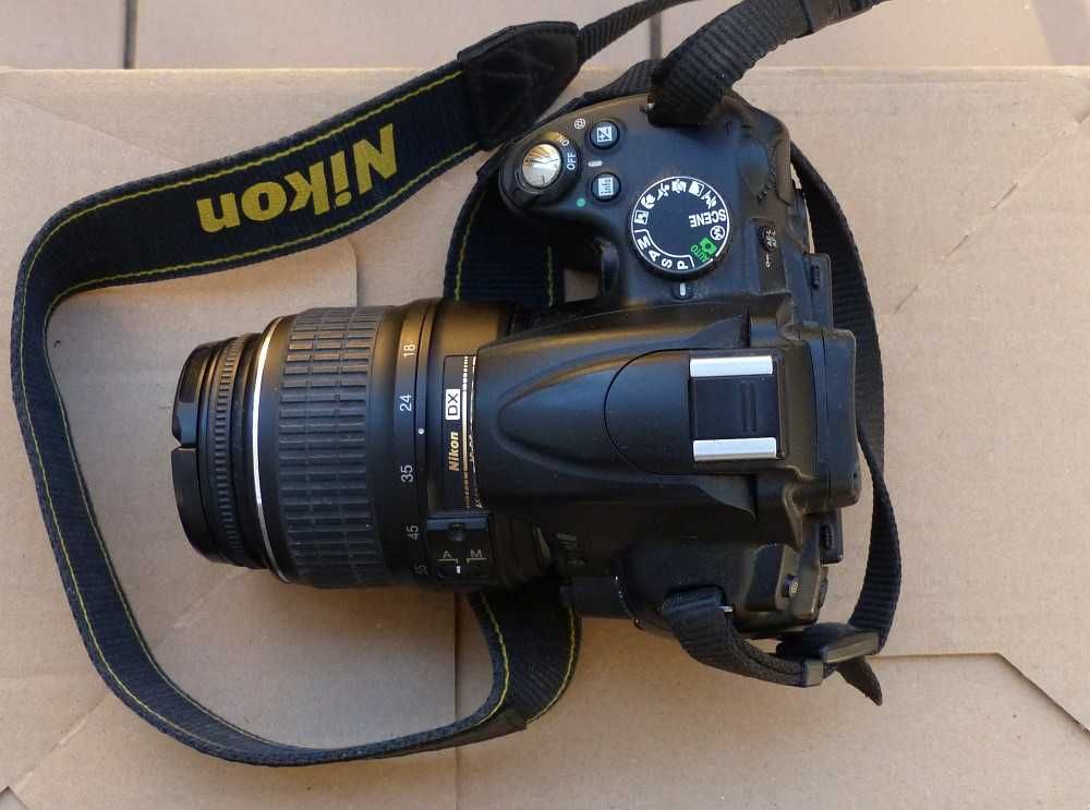 Nikon D5000, 2 obiektywy, torba