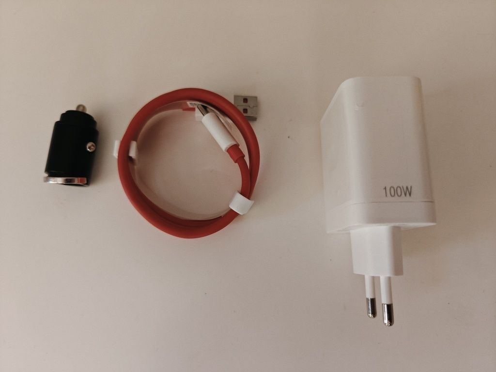 Zestaw 2w1: Ładowarka OnePlus 100W + Ładowarka samochodowa 100W