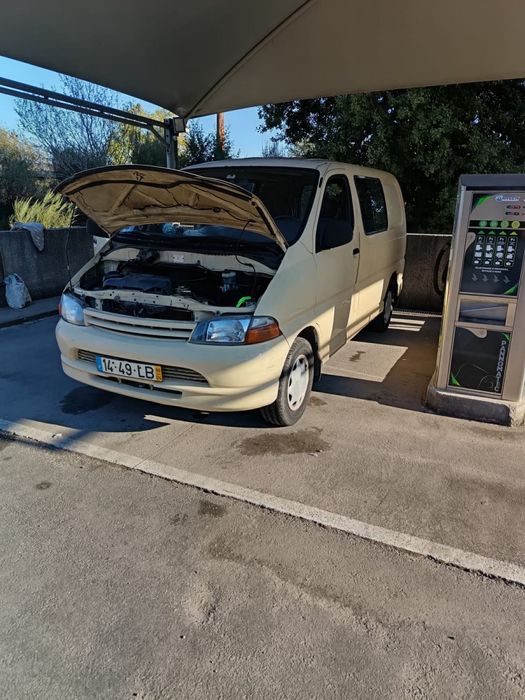 Toyota hiace 2.4