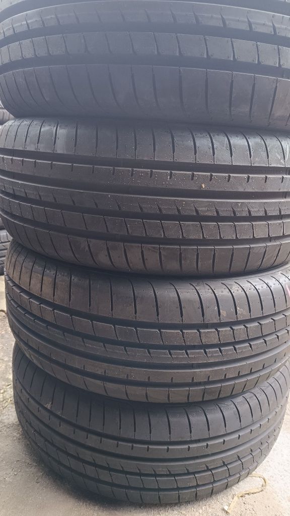 4x GoodYear Eagle F1 215/45/18 89V