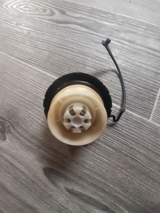 Крышка бензобака Toyota или пробка топливного бака Toyota