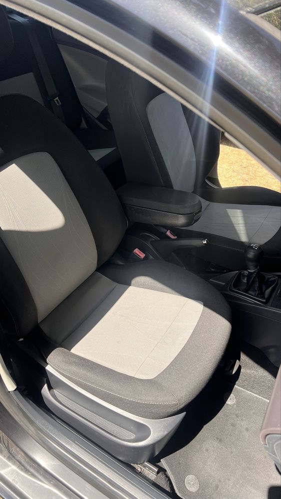 Seat Ibiza muito económico em excelentes condiçoes
