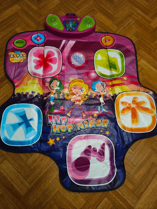 Oddam za darmo - mata do grania, pojemnik z rączką kula, telefon