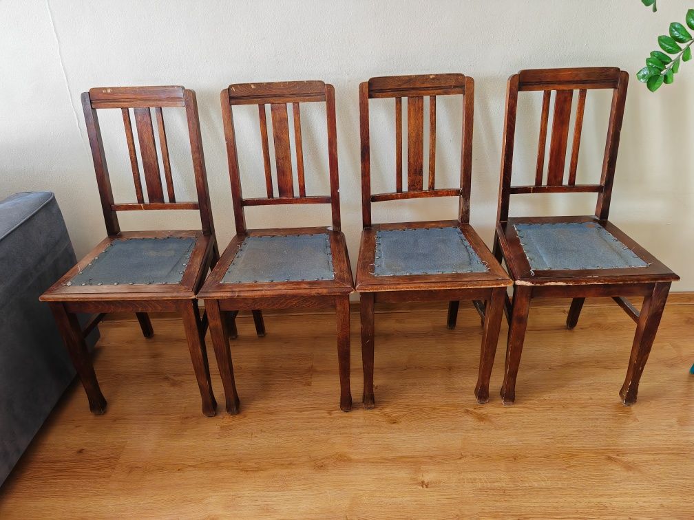 Stół rozkładany z krzesłami antyk