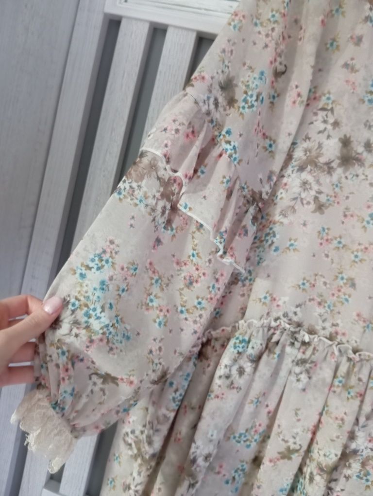 Sukienka O.N.E w kwiaty boho