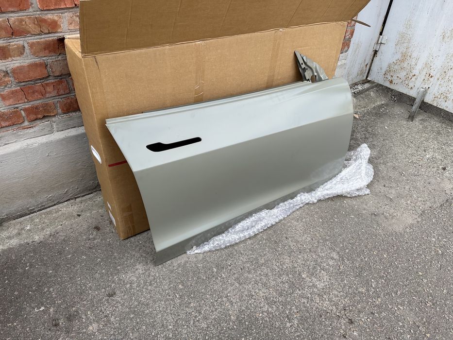 Дверь, передняя права Tesla model 3 2017 2018 2019 2020 2021 2022 2023