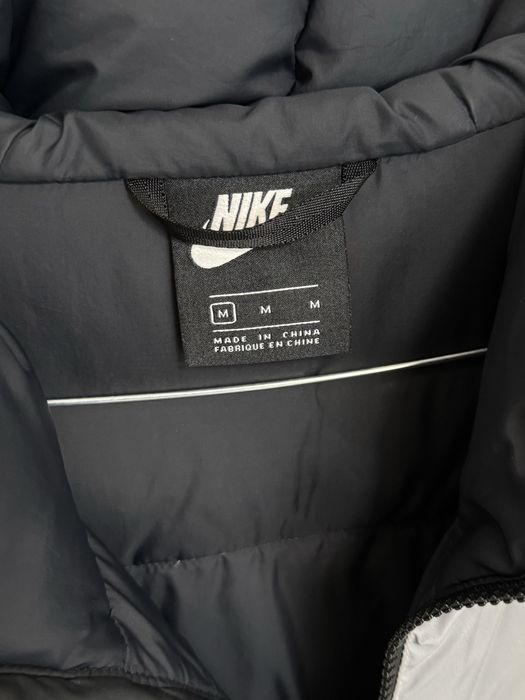 Продається куртка Nike оригінал чоловіча