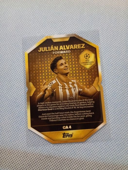 Carta Topps Shield Julian Alvarez