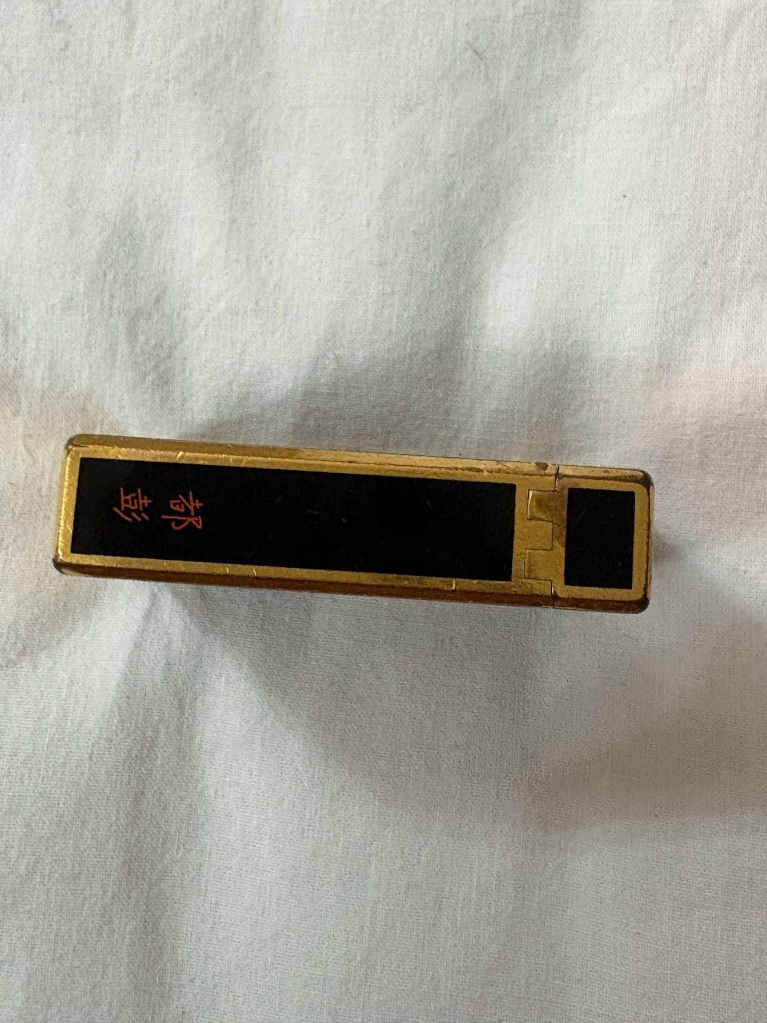 Isqueiro diupon em ouro de coleção