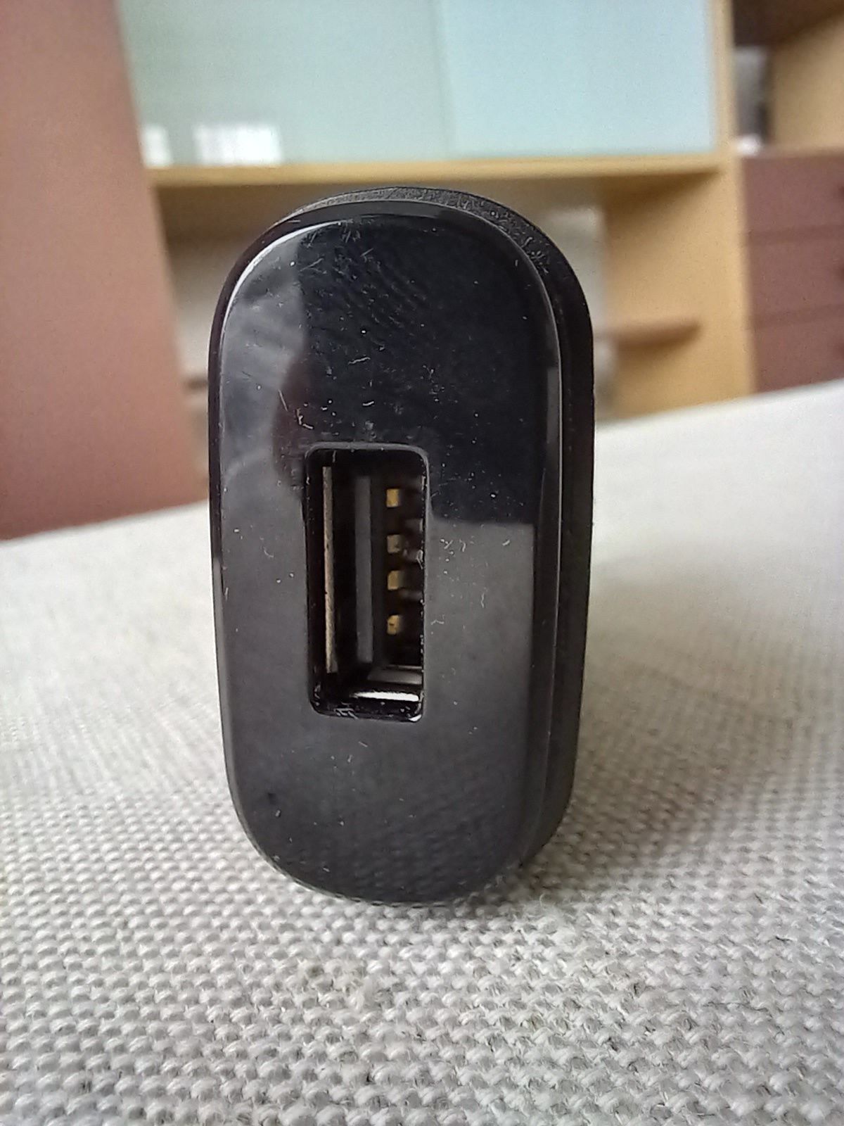 LG zasilacz ładowarka  USB 5V 0,85A