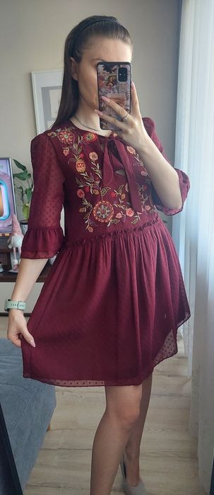 Elegancka bordowa sukienka mini rozkloszowana Zara S 36 hafty wzory