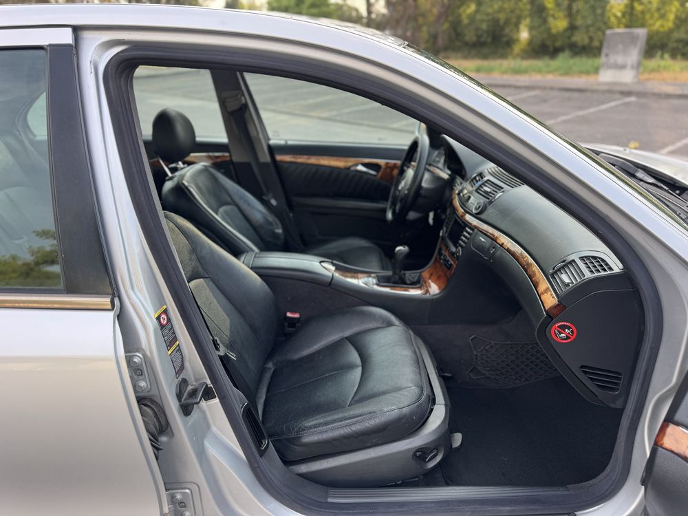 Mercedes Benz E220 Cdi Elegance 2003