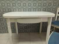 Mesa de cozinha + 4 cadeiras