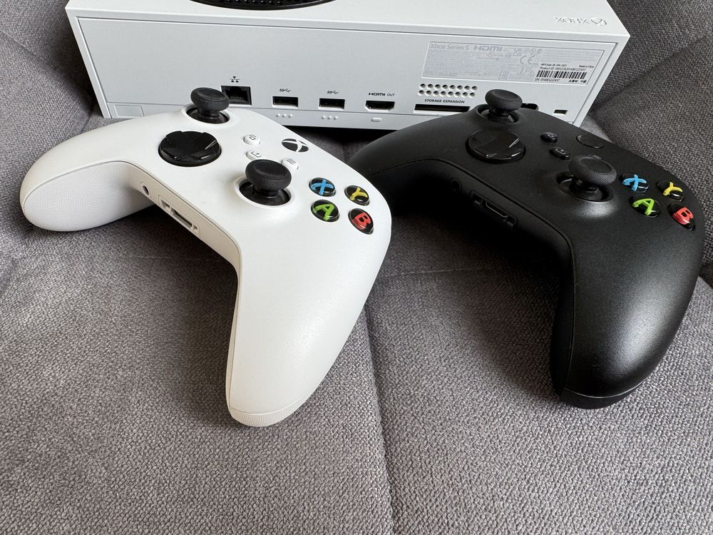 xbox series s 512GB (2 оригінальних джойстика в комплекті!)