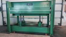 Prasa hydrauliczna do fornirowania, do forniru