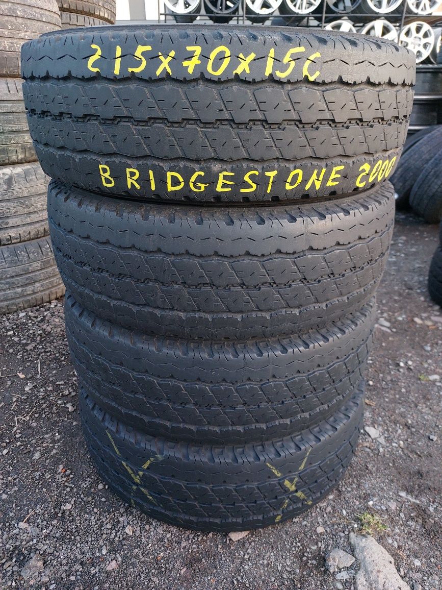 215 70 R15C Bridgestone Duravis шини літні