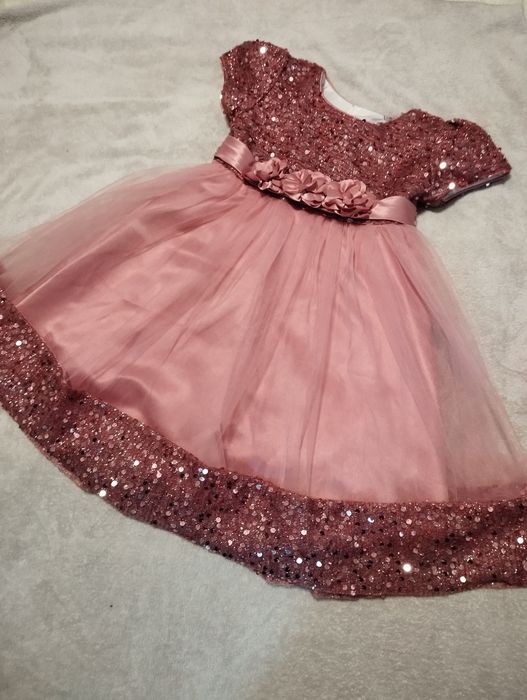Плаття святкове для дівчинки на 5 років