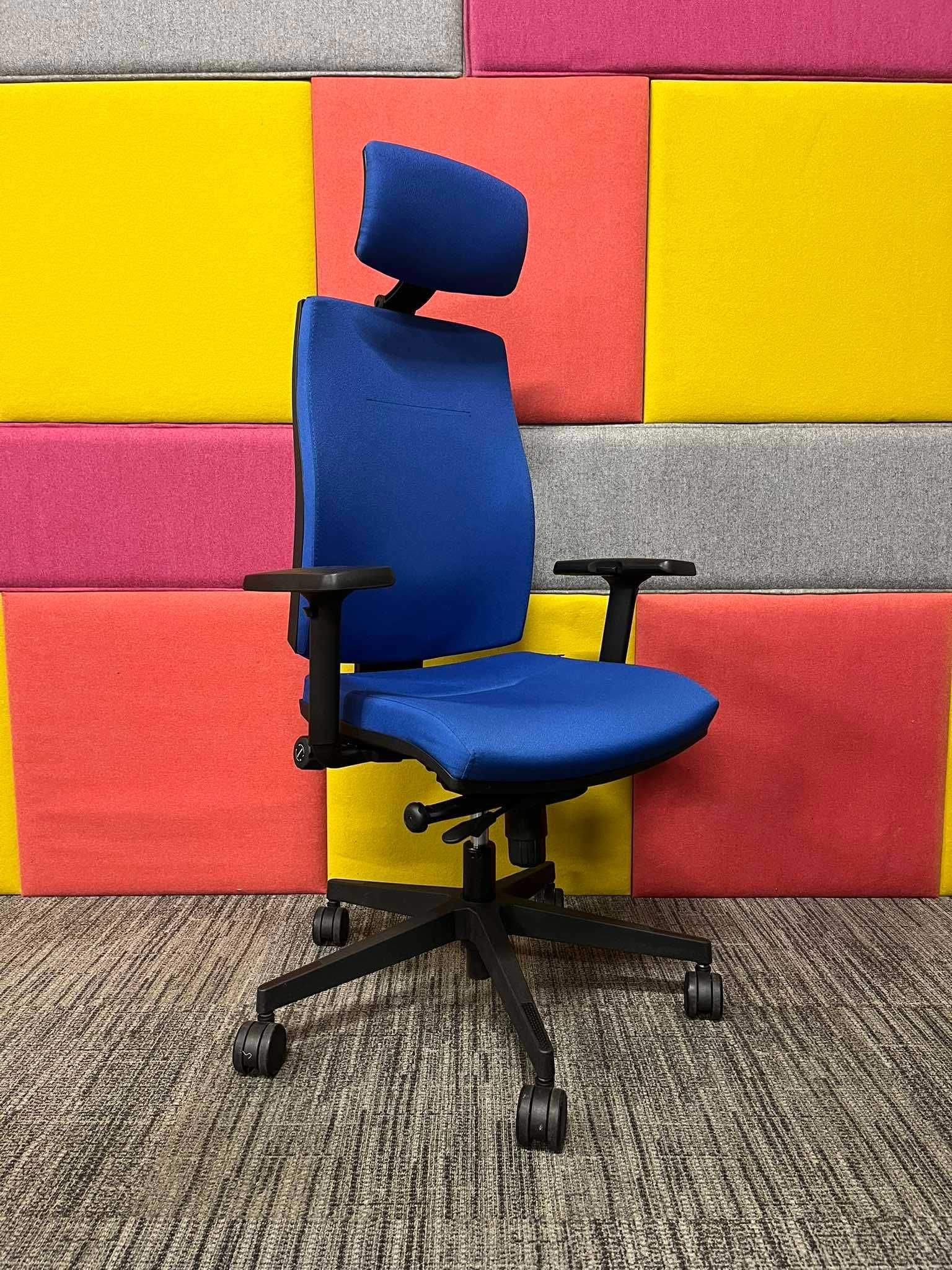 Fotel biurowy obrotowy ergonomiczny Bejot Corr CJ 103 nakładka 4D