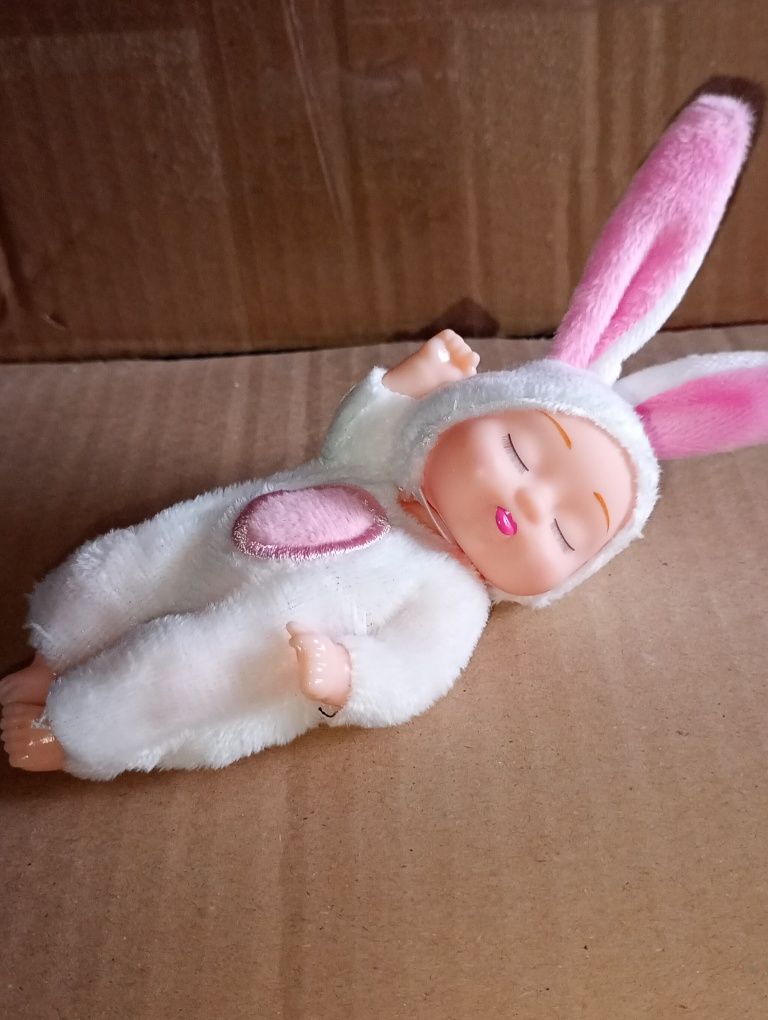 Króliczek pluszak lala