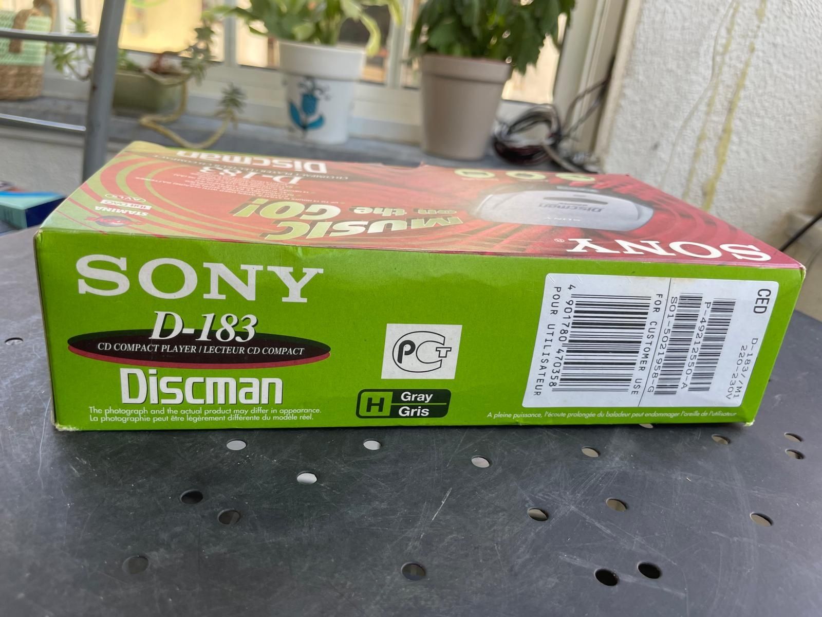 2 Sony Discman D-183