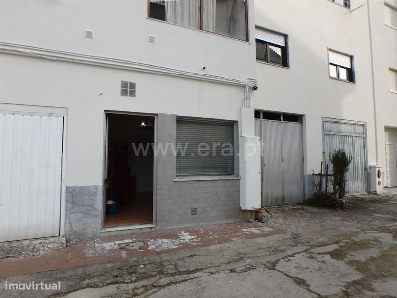 Garagem / Seia, Seia, São Romão e Lapa dos Dinheiros