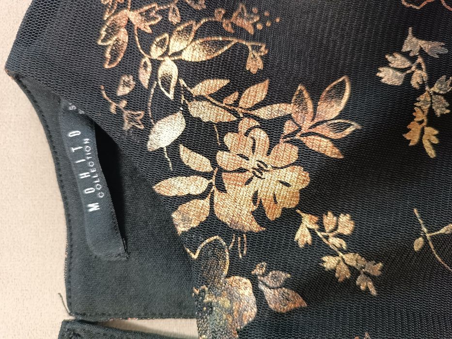 Elegancka sukienka tiulowa Mohito, złote kwiaty, 116/122, jak nowa