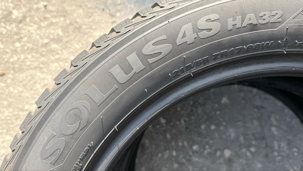 Pneus 215/55zr17 Kumho Solus 4S HA32 4 Seasons com 75% piso