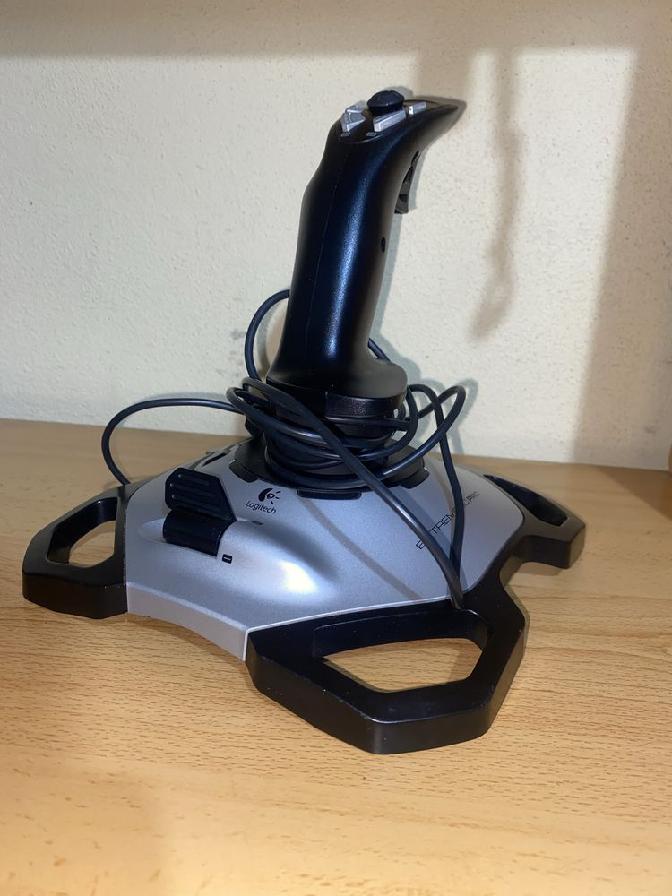 Joystick LOGITECH Extreme 3D Pro