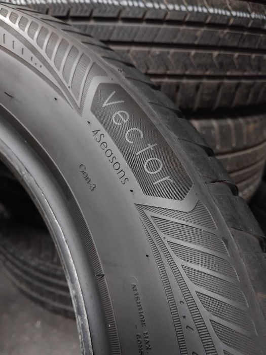 Шини бу 225/55 R18 Goodyear Vector 4 Season Пара