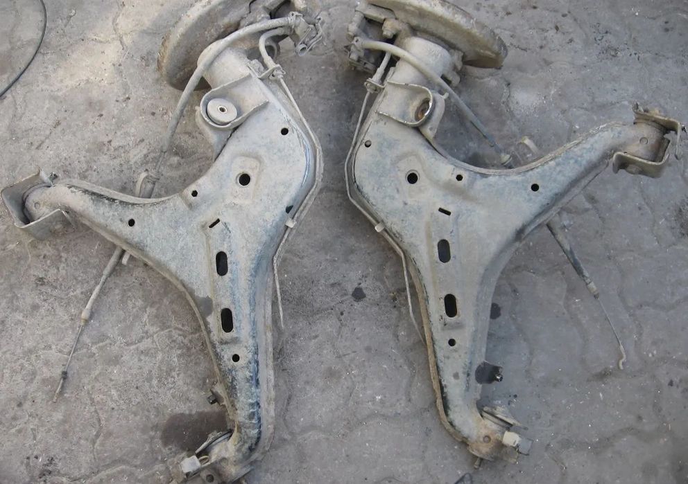 wahacz tył prawy TRANSPORTER T4 VOLKSWAGEN