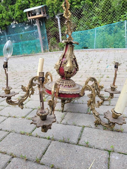 Żyrandol mosiężny w stylu barokowym do renowacji