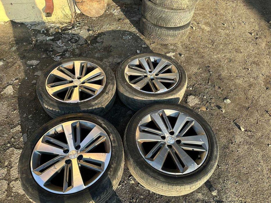 Комплект титанів R18 від пежо