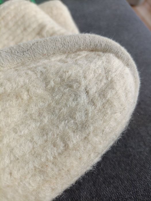 Kapcie, papucie, bambosze  wełniane r. 38