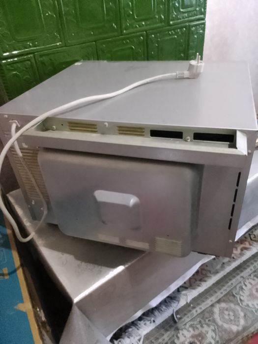 Мікрохвильова піч SHARP