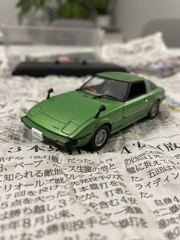 Model Mazda Savanna RX7 (1978) 1/43 Norev z Japonii zielony j Hachette