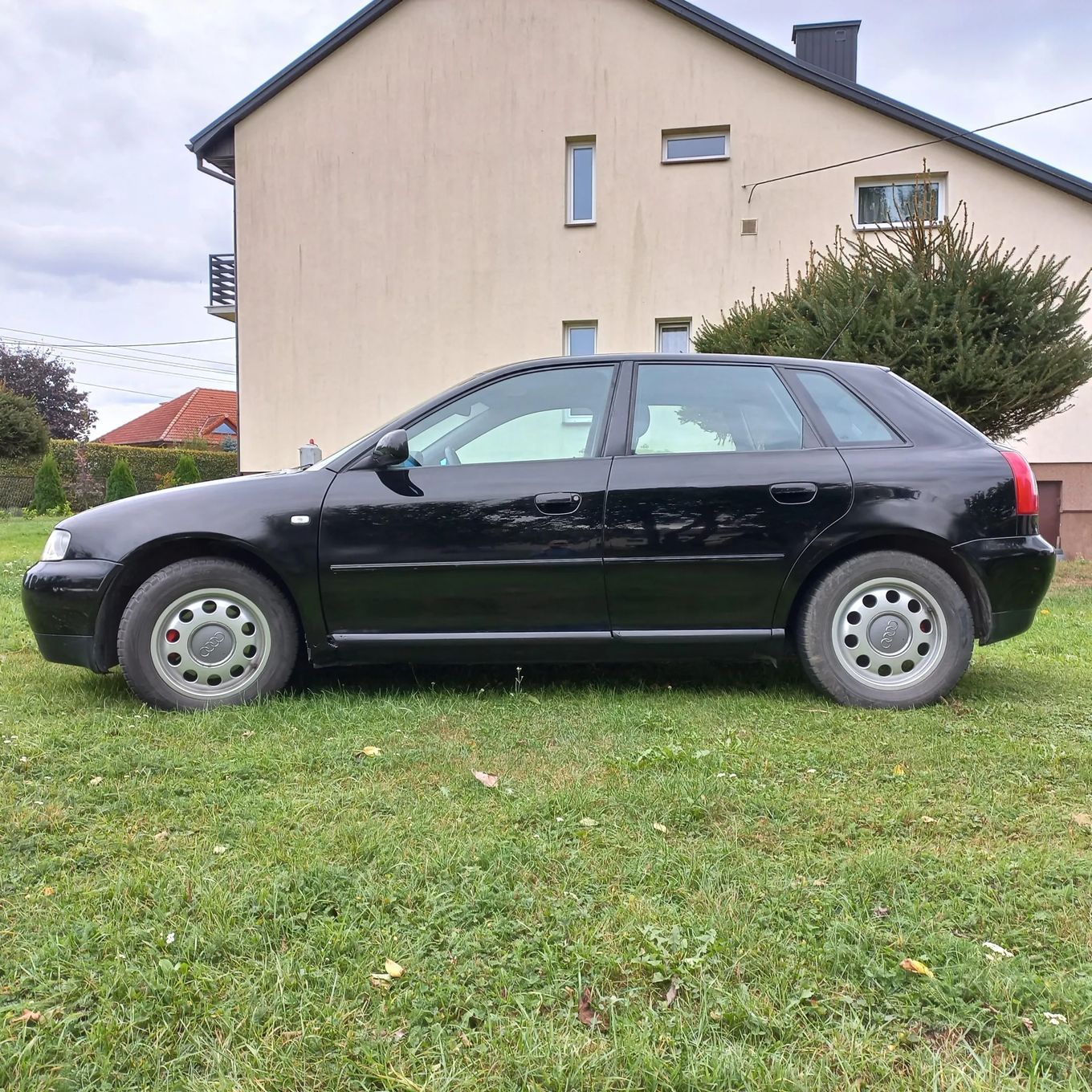 Audi A3 Sportback Sprzedam Audi A3 8l 125km w wersji 5 drzwiowej