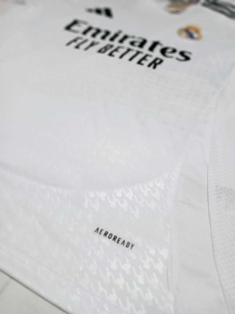 Camisola Real Madrid Oficial - Branca, Tamanho L