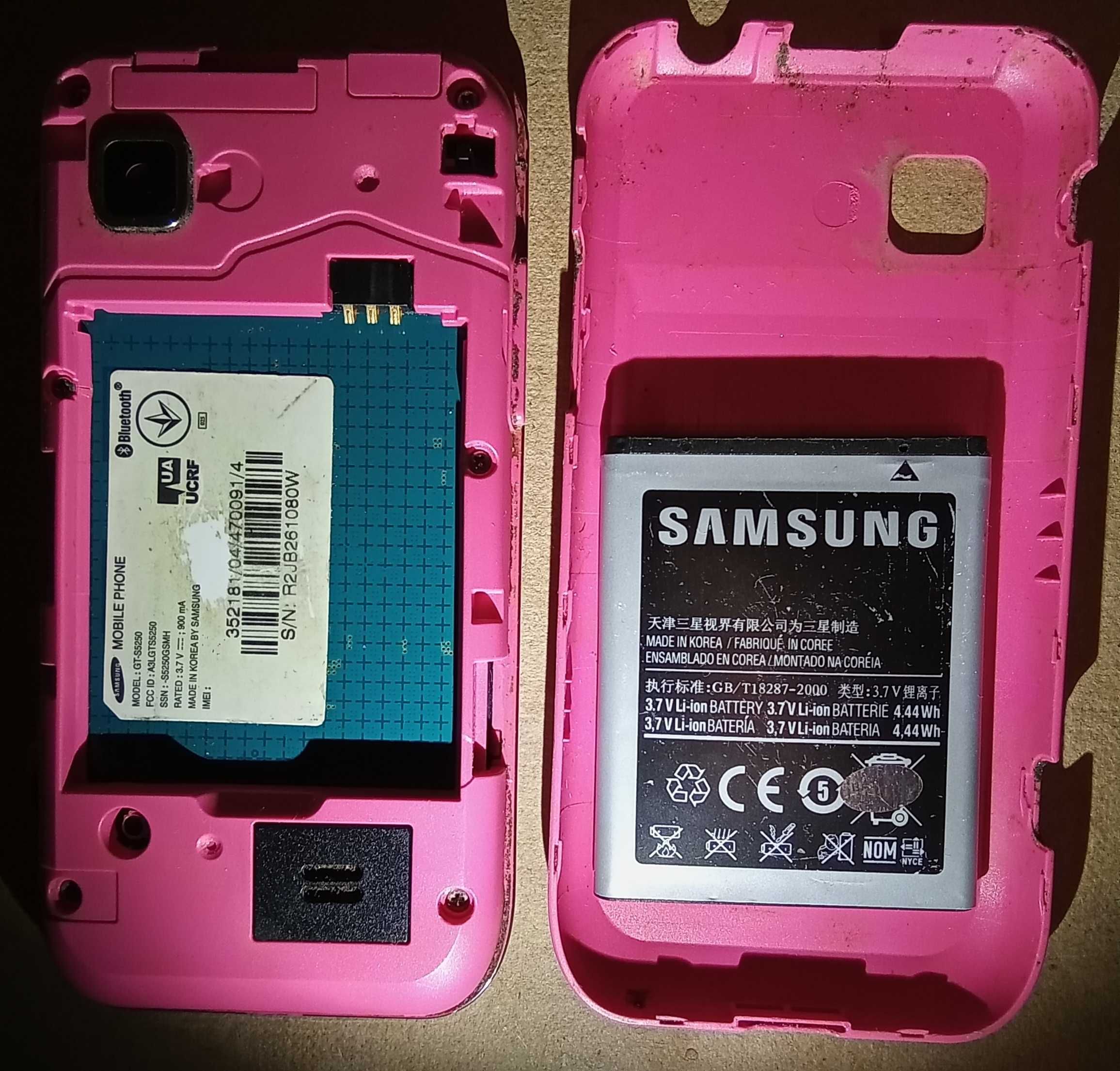 Сенсорний Мобільний Телефон Samsung model модель gt-s5250 розовий Жіно