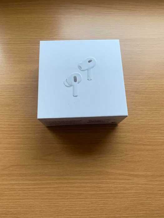 Używane słuchawki Apple AirPods Pro 2 USB - C zarezerwowane*