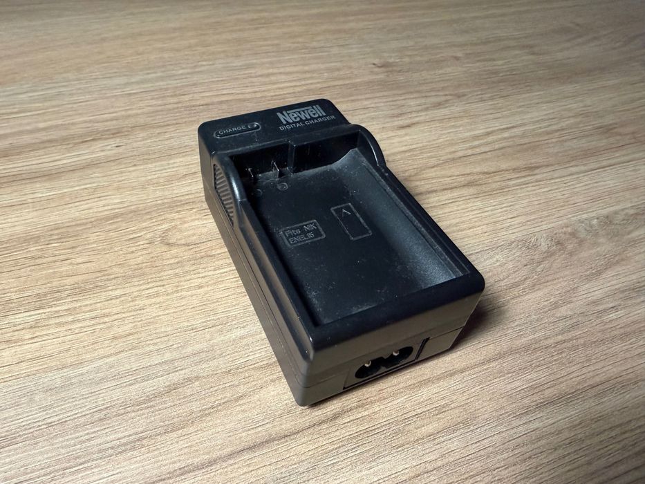 Ładowarka do akumulatorów Nikon ENEL15