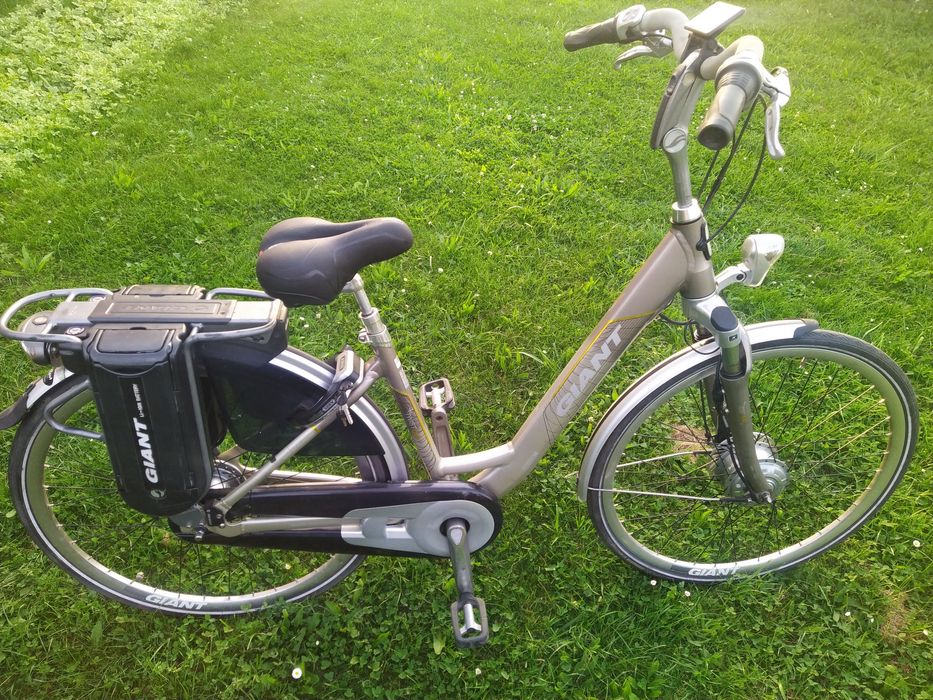 Rower elektryczny damka Giant Twist 36v 28 Alu Nexus