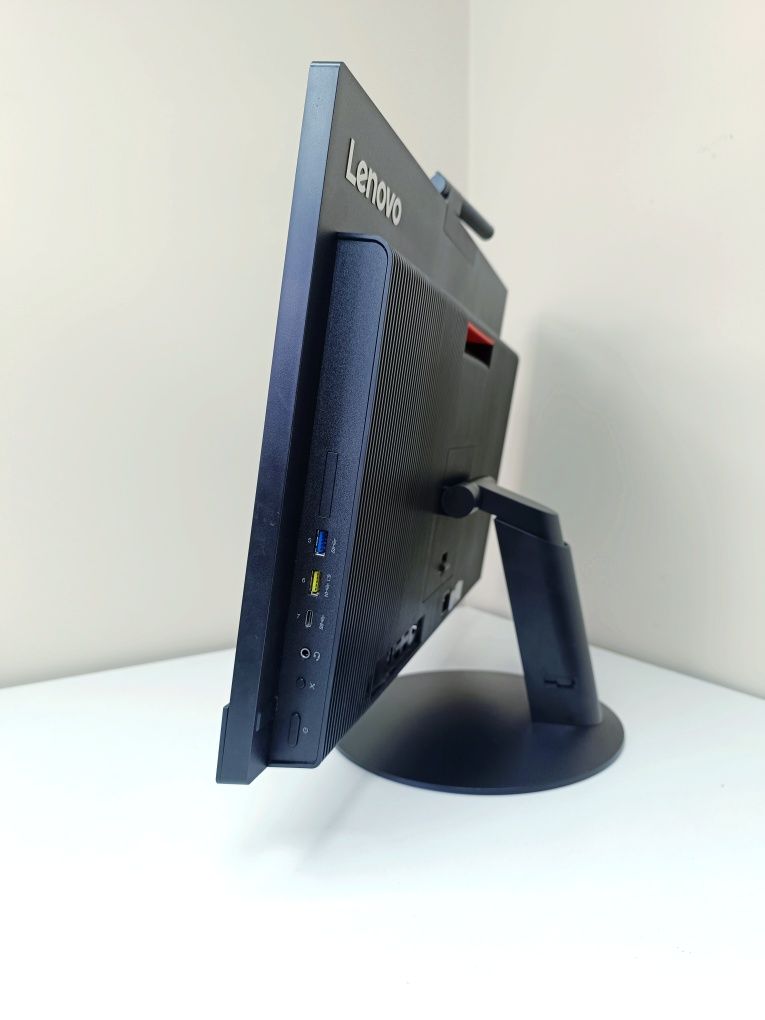 Моноблок Lenovo ThinkCentre M920z/i3-8100/8GB/256GB/24"/IPS