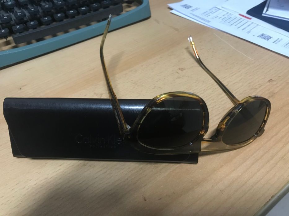 Óculos Calvin Klein (CK4357S-254)