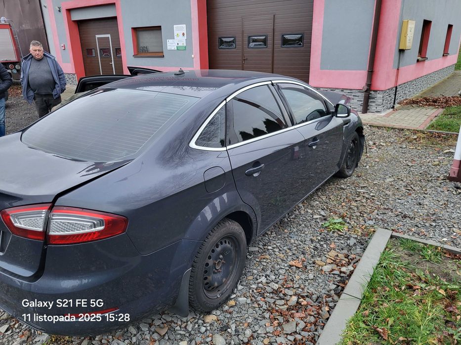 Ford Mondeo mk4 sedan