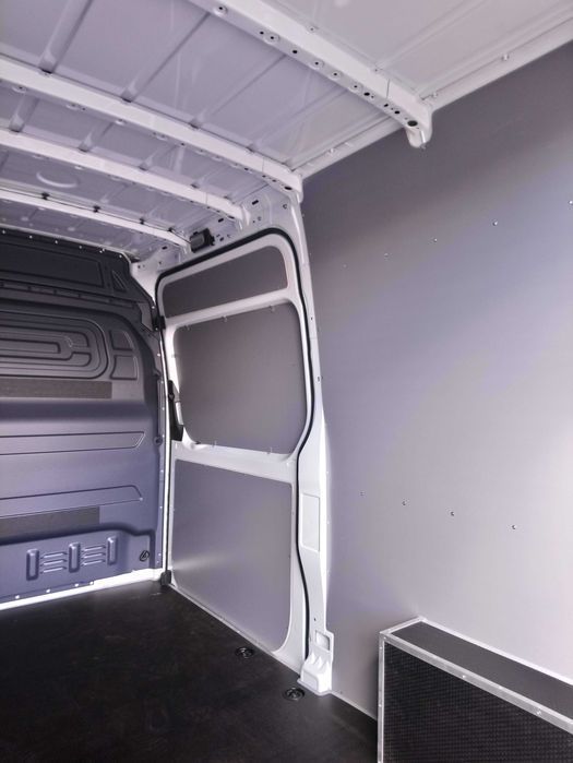MB Sprinter L2H2 Zabudowa auta dostawczego busa ze sklejki laminowanej