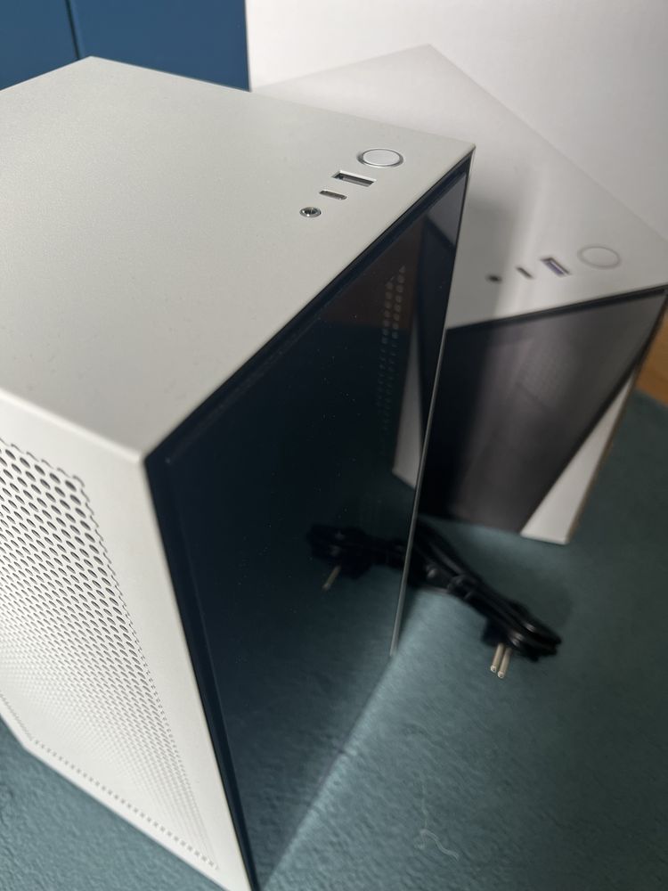 Obudowa NZXT H1 + zasilacz + chłodznie aio