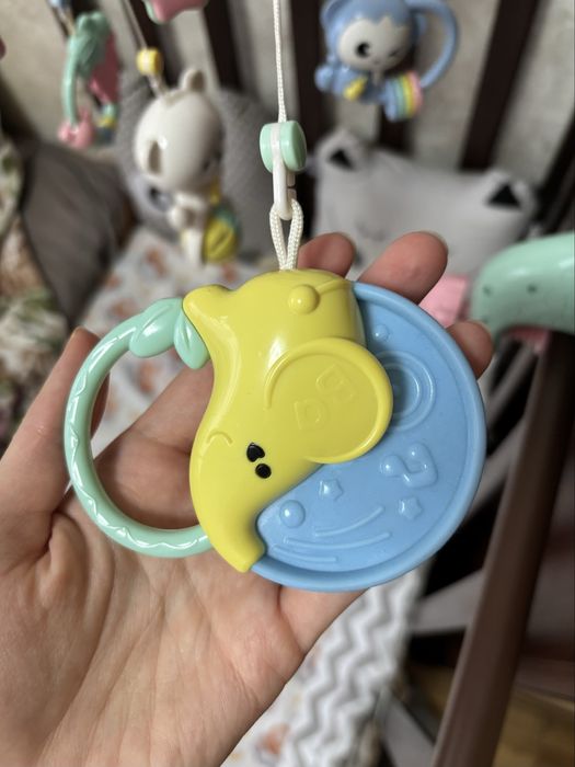 Дитячий мобіль на ліжечко